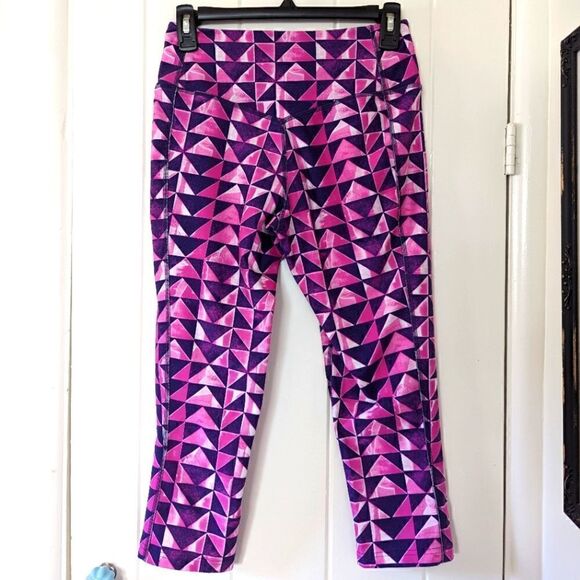 Nike Dri-Fit Capri Geometric Print Pink Purple Leggings SM Barbiecore - Picture 12 of 14